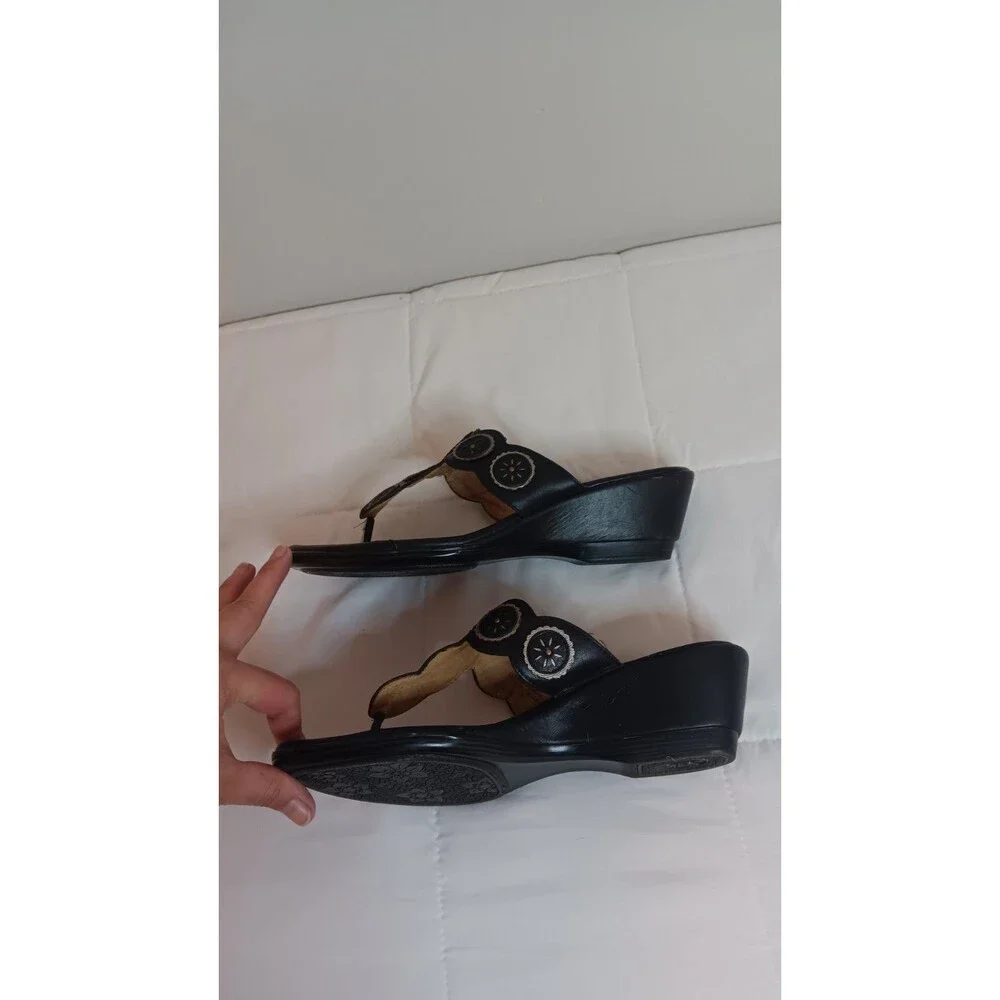 Soffit Brown Leather Wedge Sandals Sz 9 M 1216801 Boho Medallion